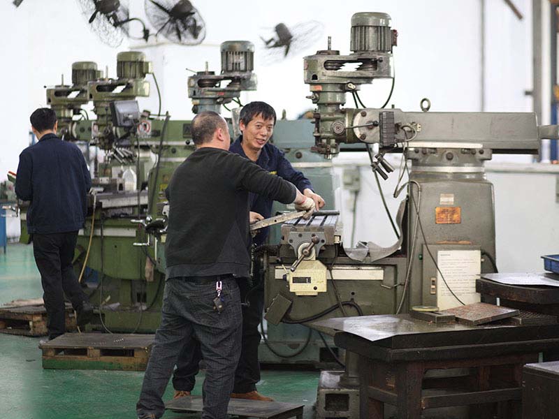 為什么注塑模具成型會出現(xiàn)頂白？